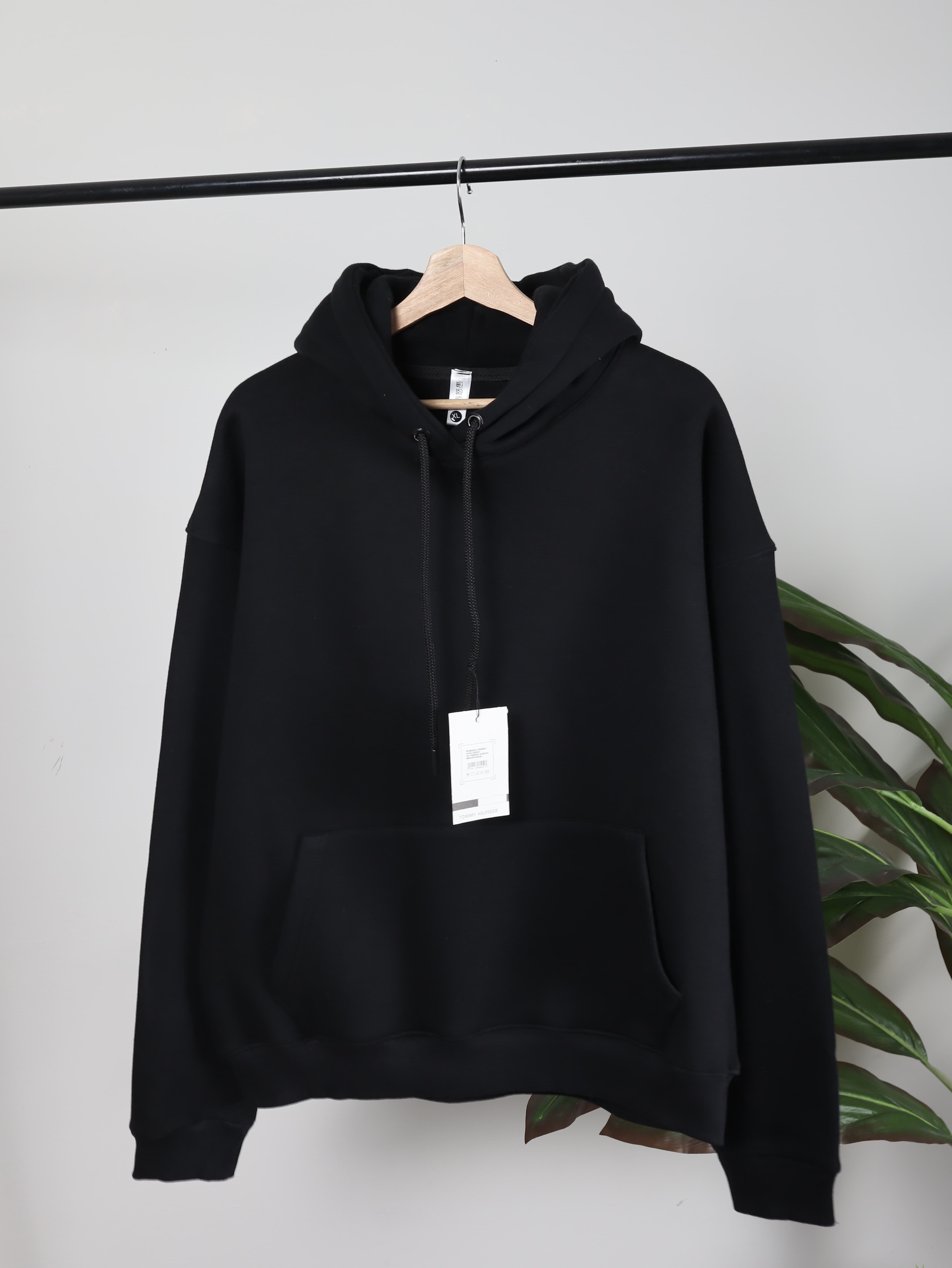 THE SIGNATURE HOODIE